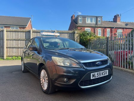 FORD FOCUS 1.8 Titanium 5dr