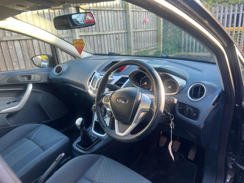 FORD FIESTA
