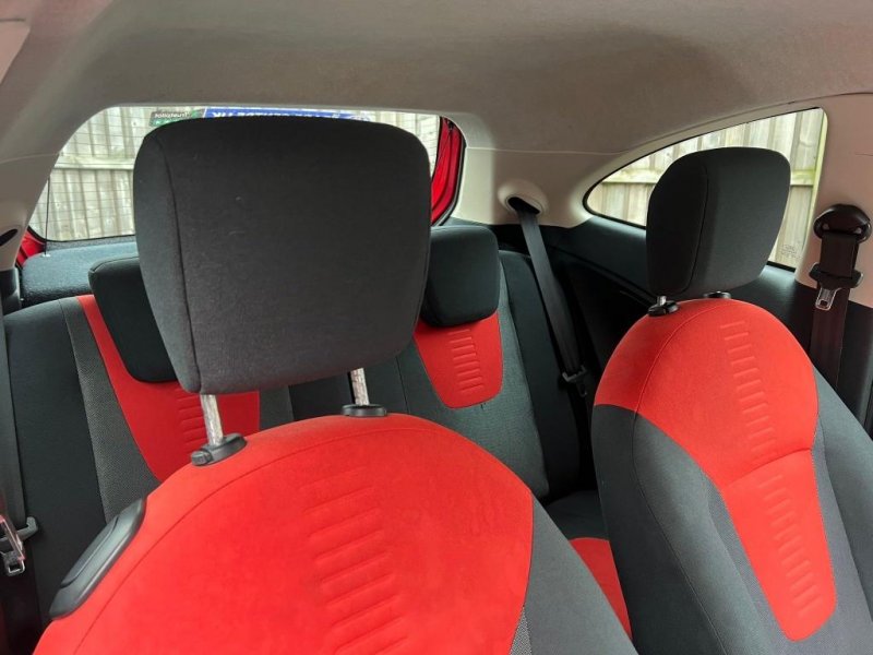 FORD KA