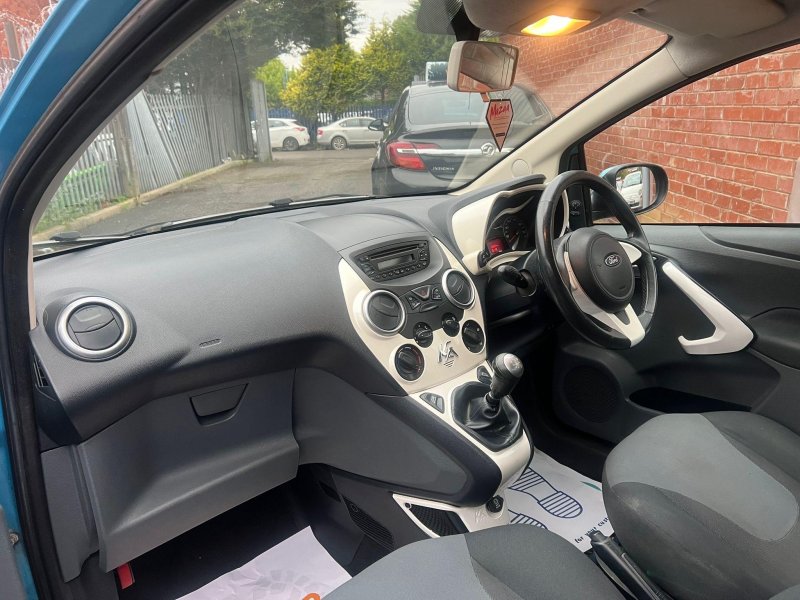 FORD KA