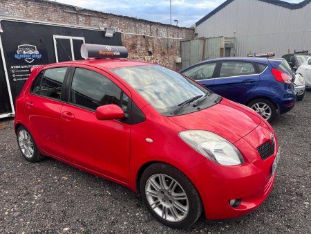 TOYOTA YARIS 1.3 VVT-i SR 5dr