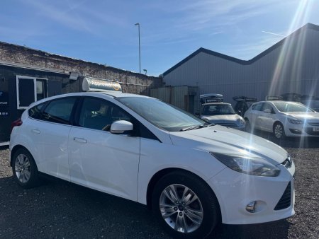 FORD FOCUS 1.6 TDCi Titanium Navigator Euro 5 (s/s) 5dr