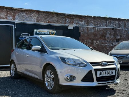 FORD FOCUS 1.0T EcoBoost Titanium Navigator Euro 5 (s/s) 5dr